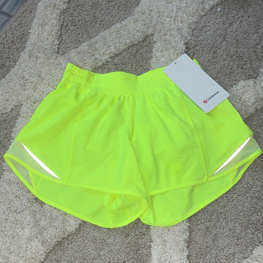 Neon Lululemon Hotty Hot shorts 4”